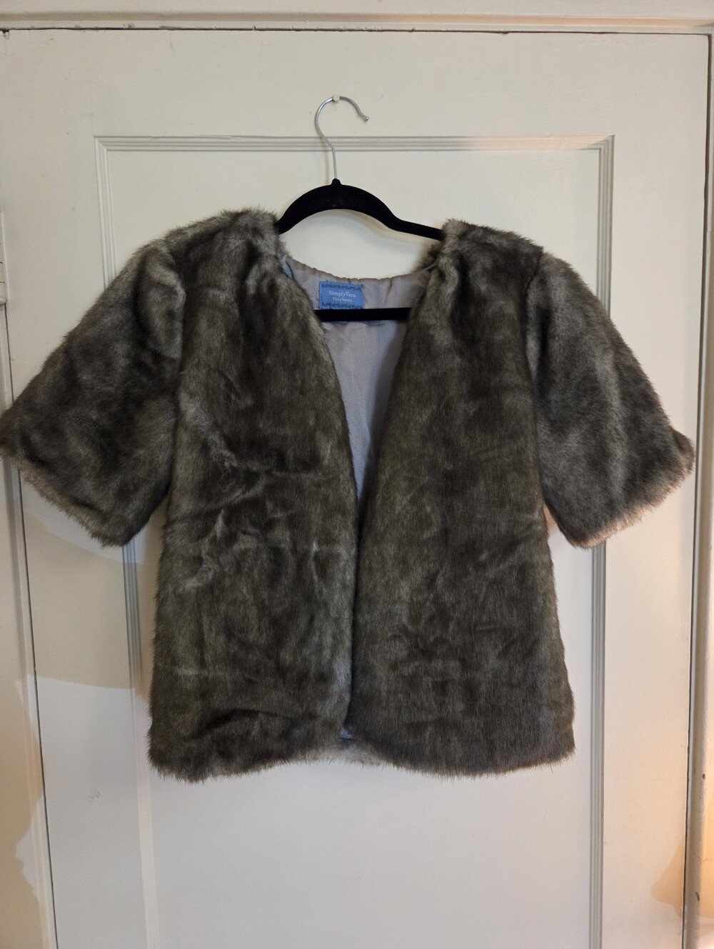 Short Faux Fur Vera Wang Jacket Gray